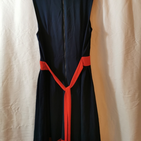 Suzy Shier, Navy and Red classic, medium - Picture 6 of 7